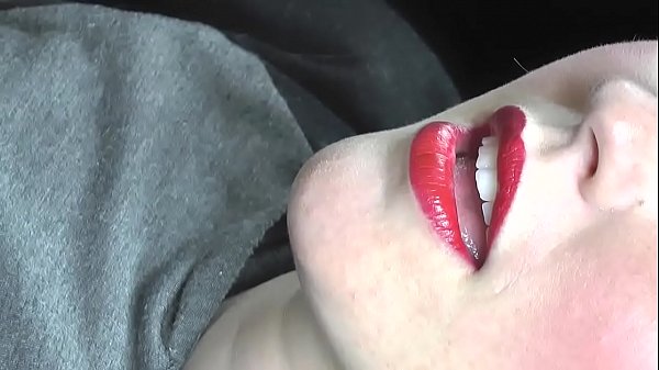 Hot Cock Sucking Lips!